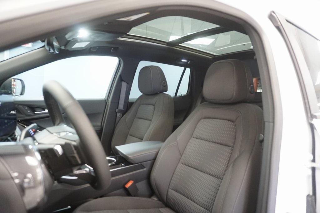 new 2025 Chevrolet Equinox car, priced at $34,201