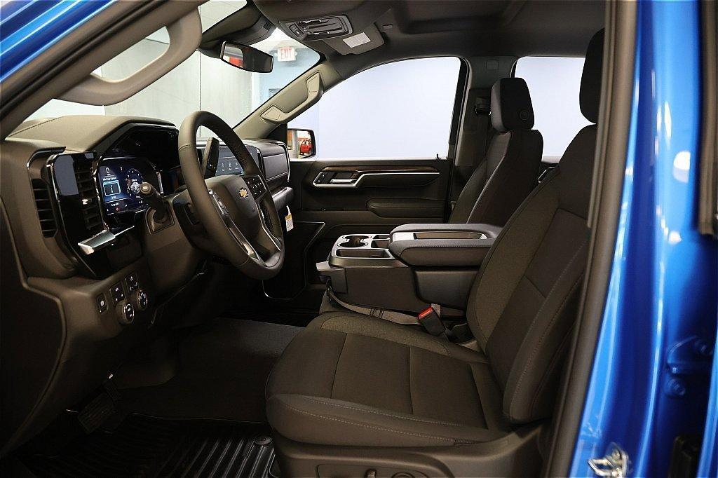 new 2025 Chevrolet Silverado 1500 car, priced at $39,995