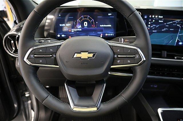 new 2026 Chevrolet Equinox car, priced at $30,559