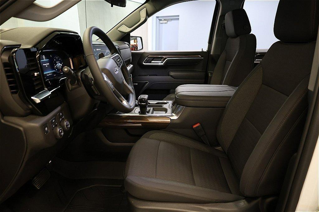 new 2025 Chevrolet Silverado 1500 car, priced at $49,995