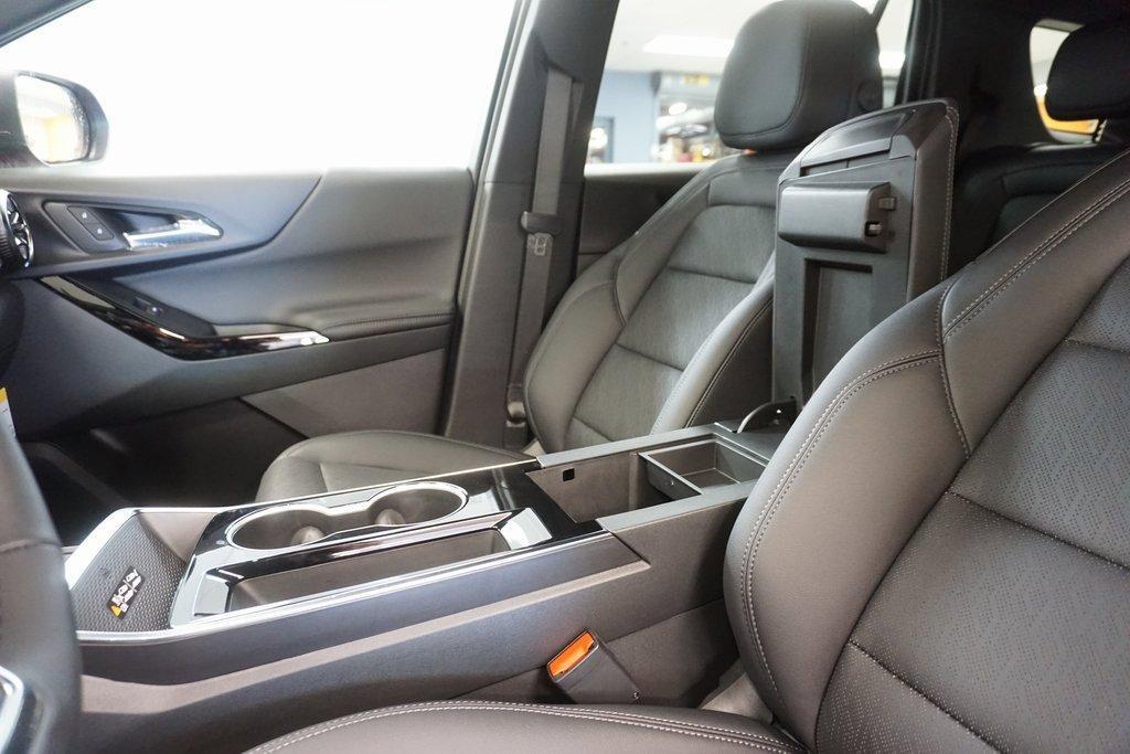 new 2025 Chevrolet Equinox car, priced at $31,409