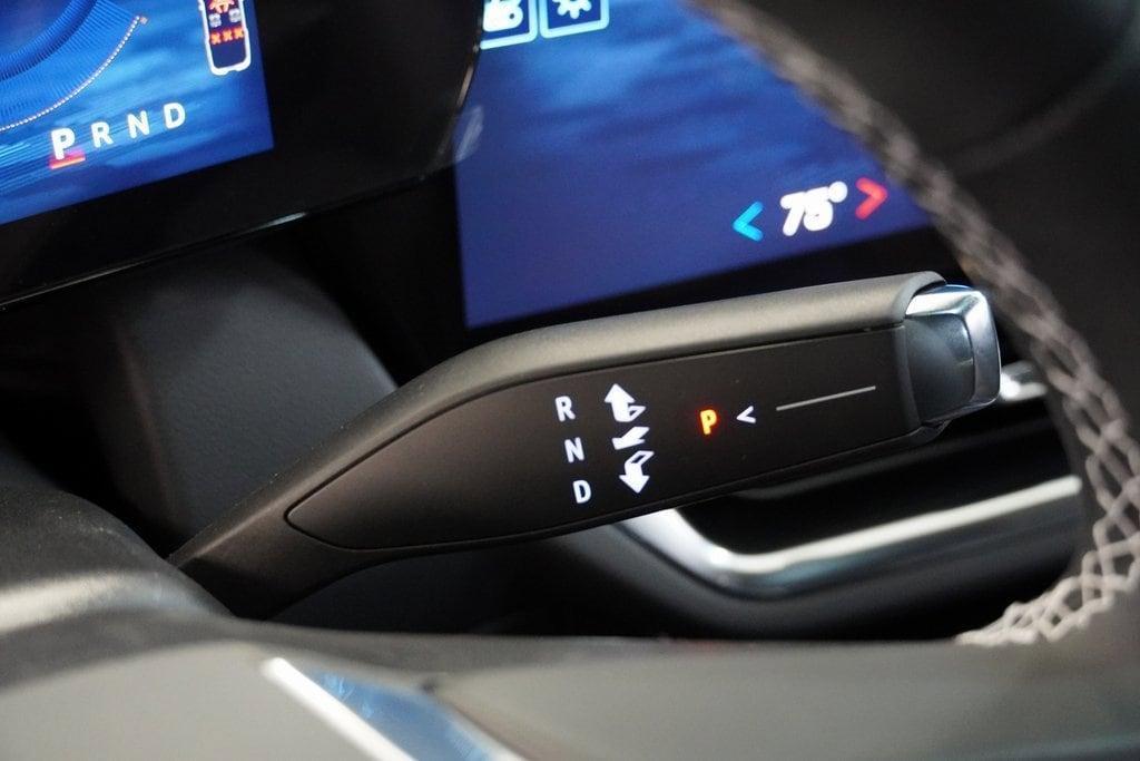 new 2025 Chevrolet Equinox EV car, priced at $33,590