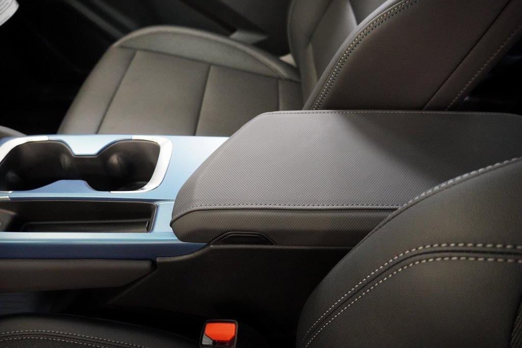 new 2025 Chevrolet Equinox EV car, priced at $33,590