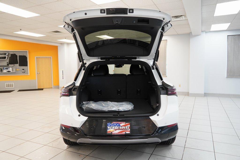 new 2025 Chevrolet Equinox EV car, priced at $33,590
