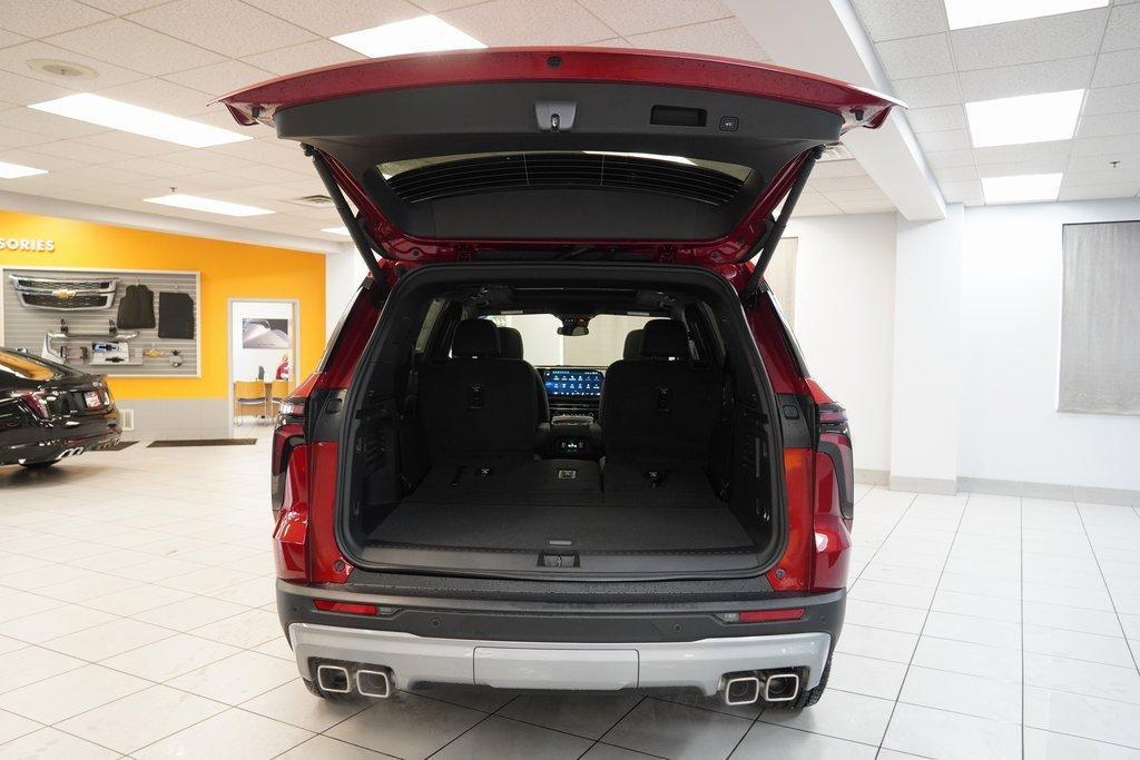 new 2025 Chevrolet Traverse car, priced at $49,259