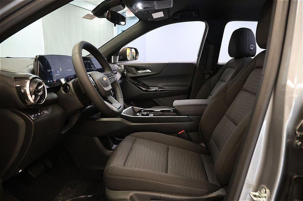 new 2026 Chevrolet Equinox car, priced at $30,599