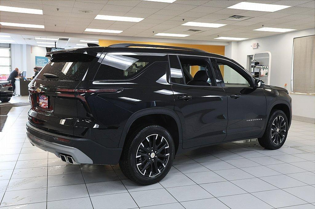 new 2025 Chevrolet Traverse car, priced at $44,990