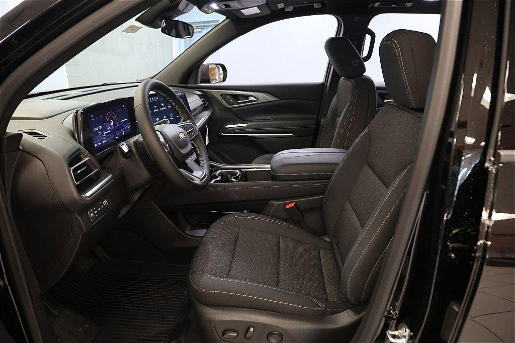new 2025 Chevrolet Traverse car, priced at $44,990