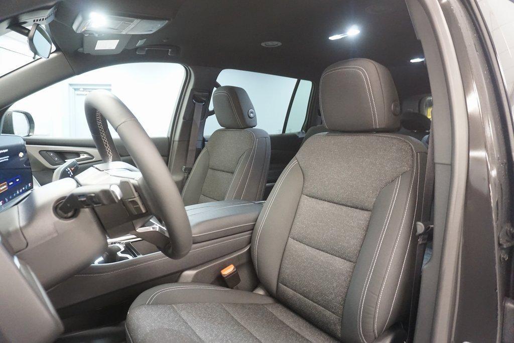 new 2025 Chevrolet Traverse car, priced at $41,495