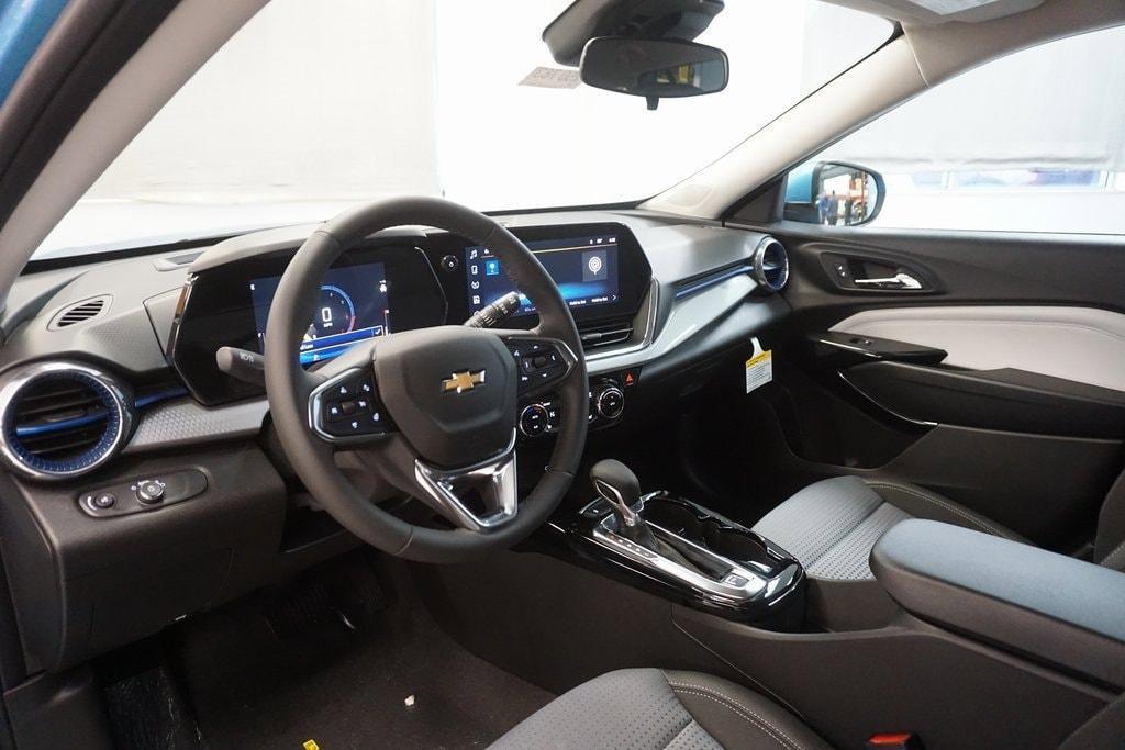 new 2025 Chevrolet Trax car, priced at $23,499