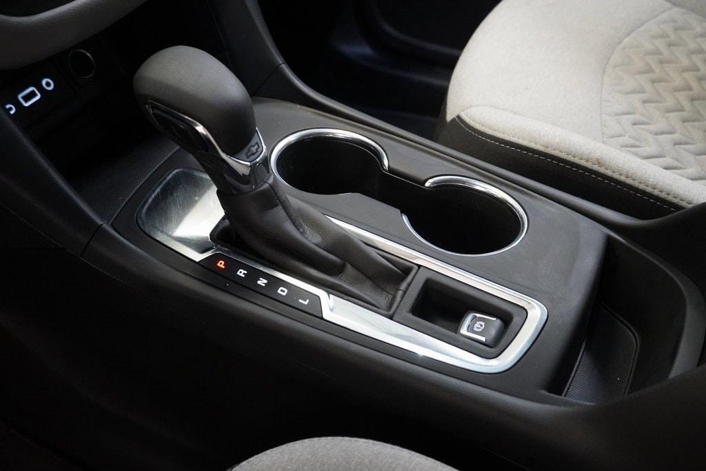 used 2022 Chevrolet Equinox car, priced at $17,360