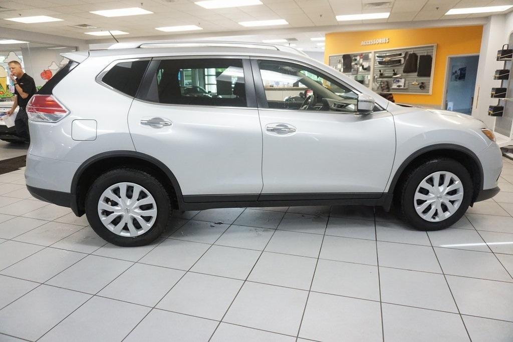 used 2016 Nissan Rogue car, priced at $13,300