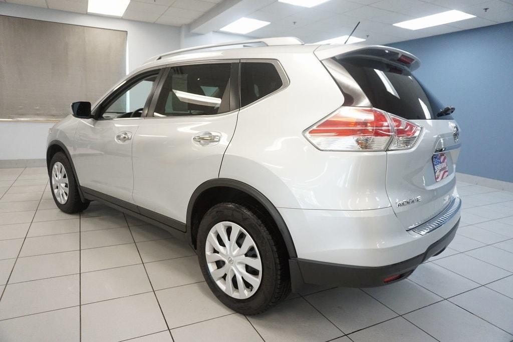 used 2016 Nissan Rogue car, priced at $13,300