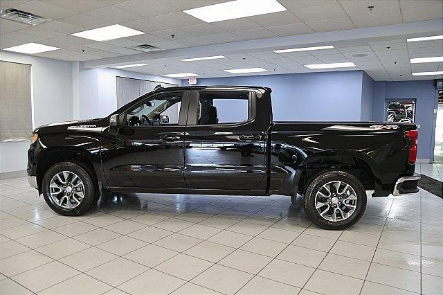 new 2025 Chevrolet Silverado 1500 car, priced at $40,245