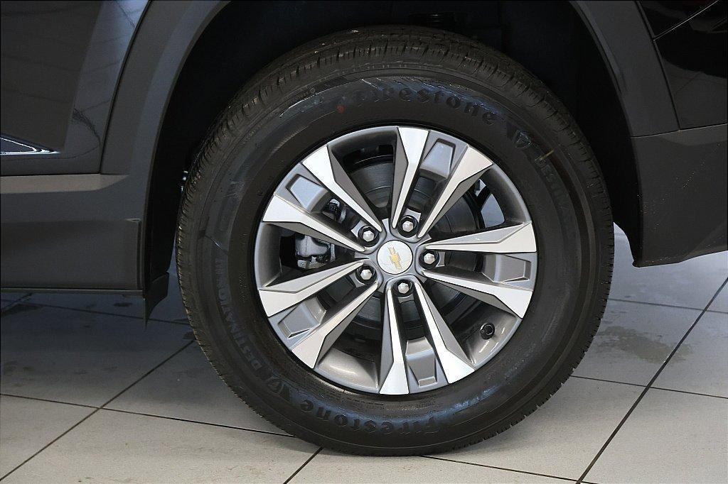 new 2026 Chevrolet Equinox car, priced at $30,599