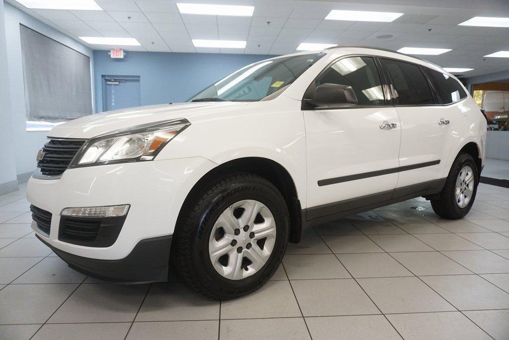 used 2017 Chevrolet Traverse car, priced at $8,995