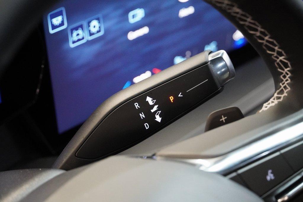new 2025 Chevrolet Traverse car, priced at $42,999