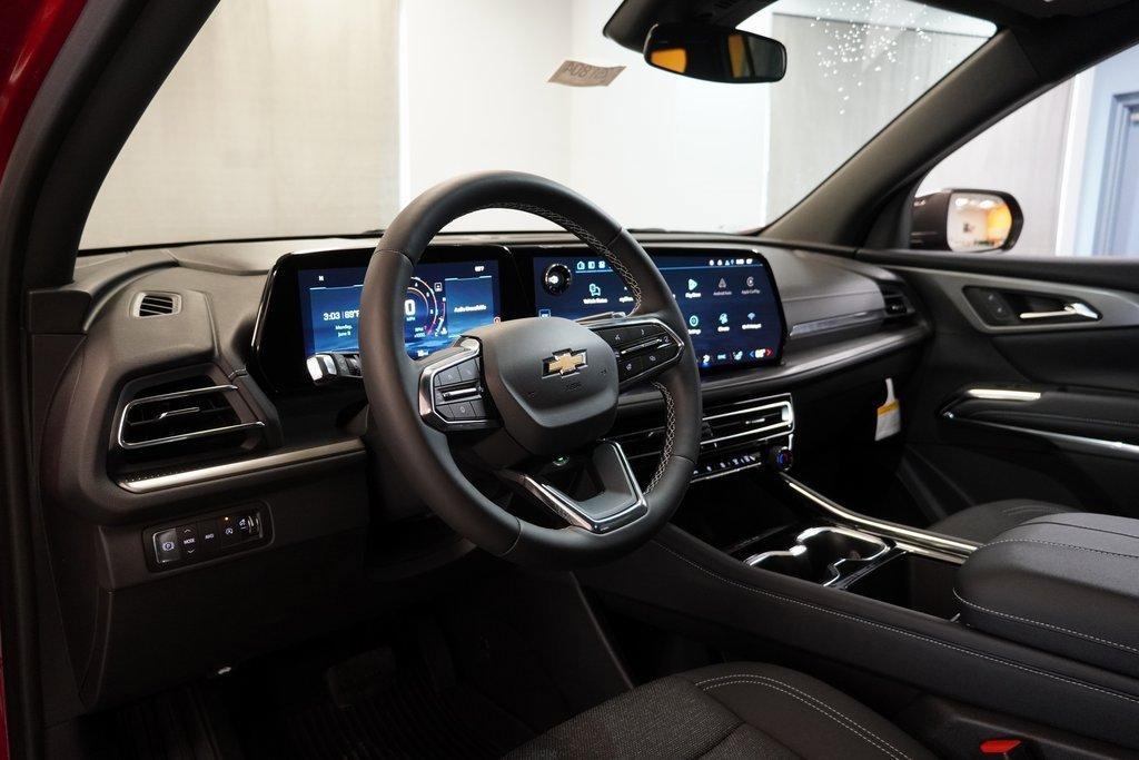 new 2025 Chevrolet Traverse car, priced at $42,999