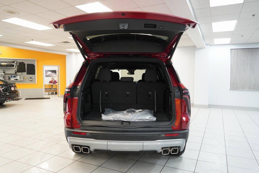new 2025 Chevrolet Traverse car, priced at $42,999