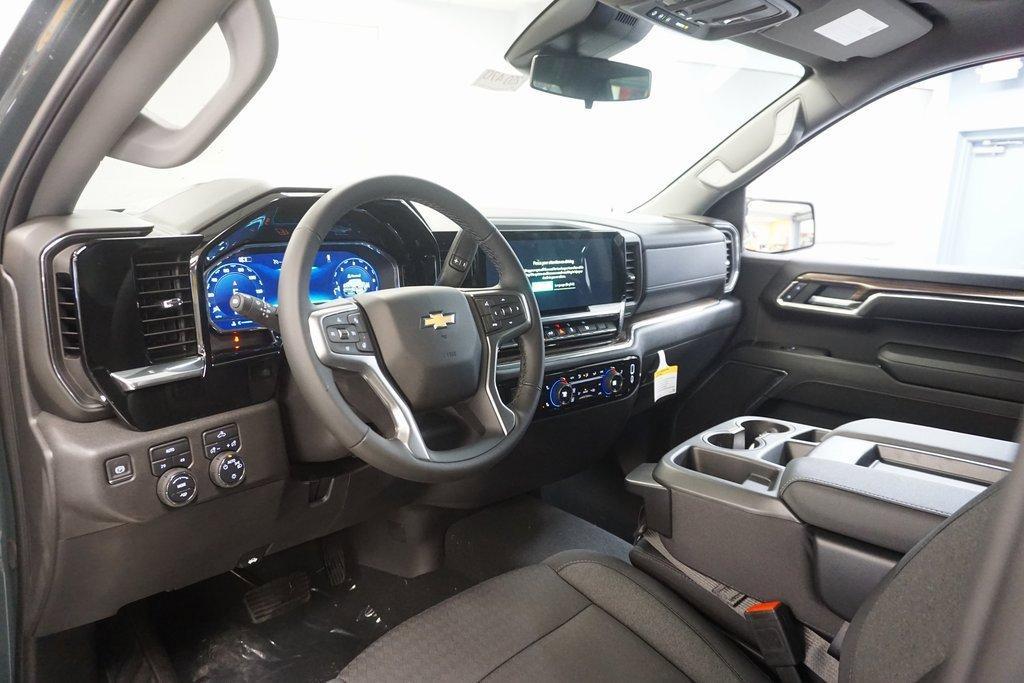 new 2025 Chevrolet Silverado 1500 car, priced at $46,909