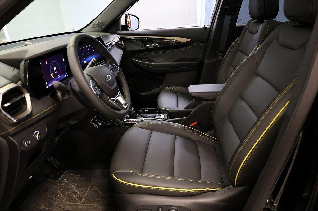 new 2025 Chevrolet TrailBlazer car, priced at $29,480