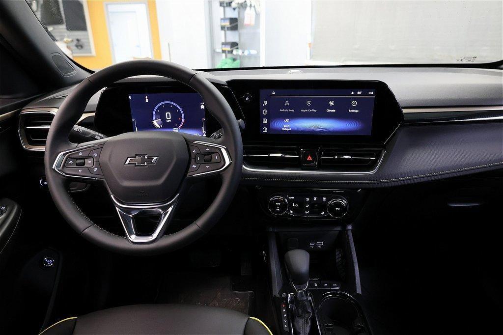 new 2025 Chevrolet TrailBlazer car, priced at $29,480