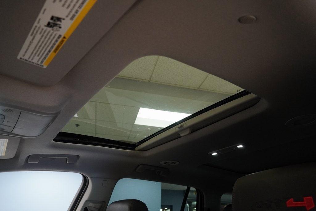 used 2023 GMC Acadia car, priced at $33,900