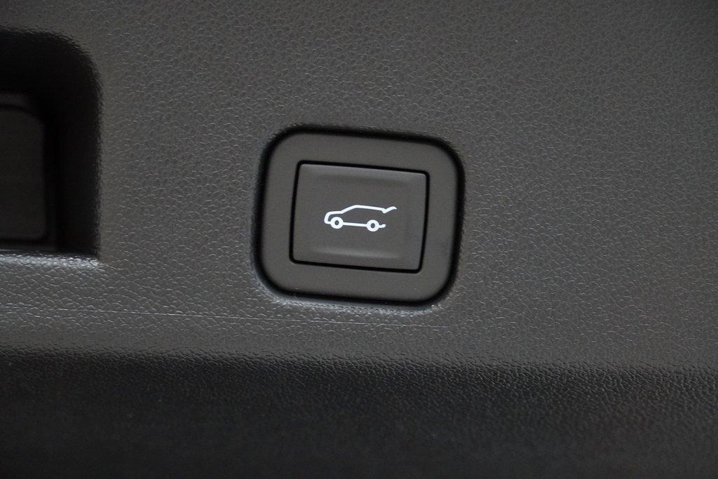 new 2025 Chevrolet Traverse car, priced at $44,480