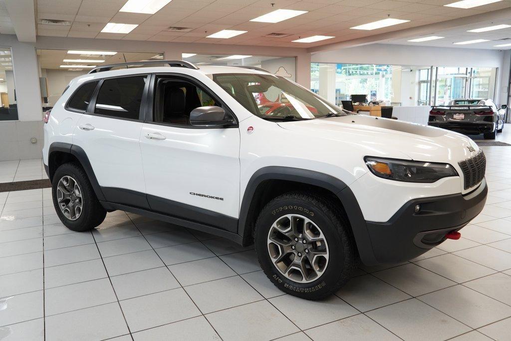 used 2020 Jeep Cherokee car, priced at $17,995