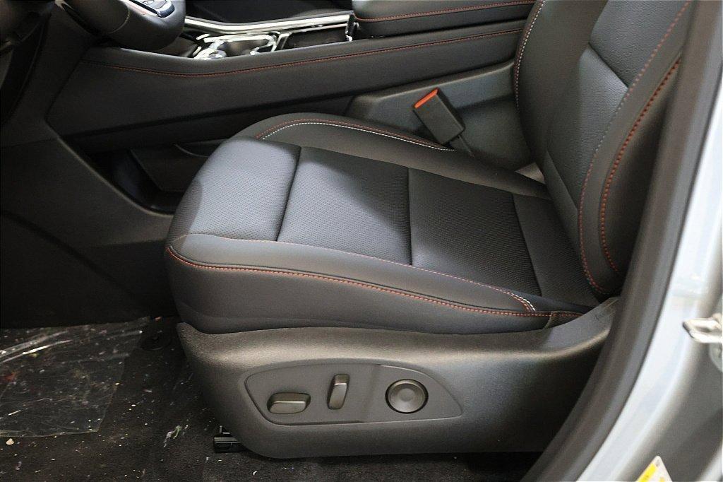 new 2025 Chevrolet Traverse car, priced at $48,790