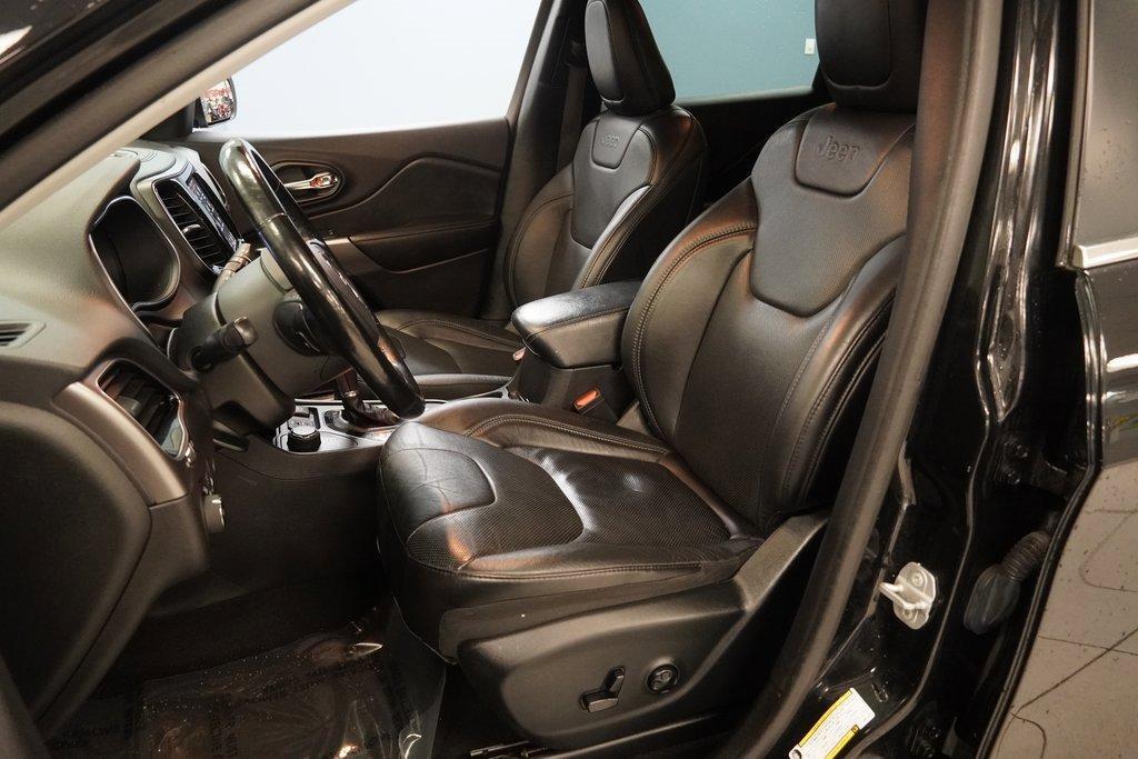 used 2020 Jeep Cherokee car, priced at $14,890