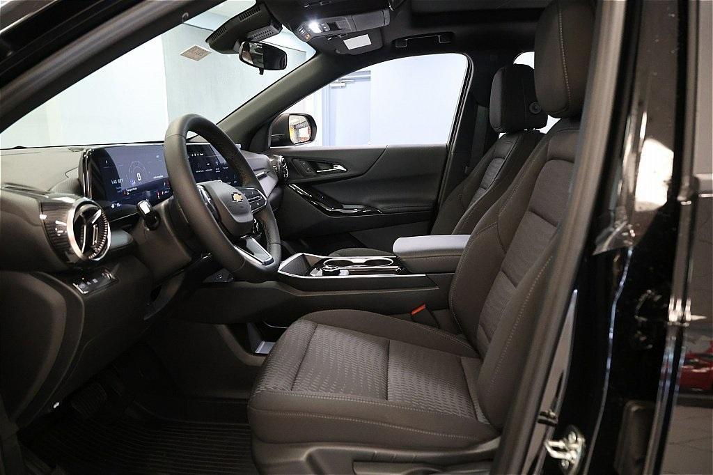 new 2026 Chevrolet Equinox car, priced at $30,206