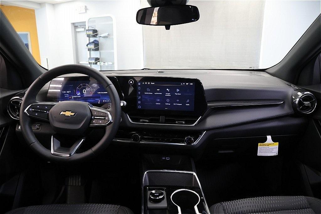 new 2026 Chevrolet Equinox car, priced at $30,206