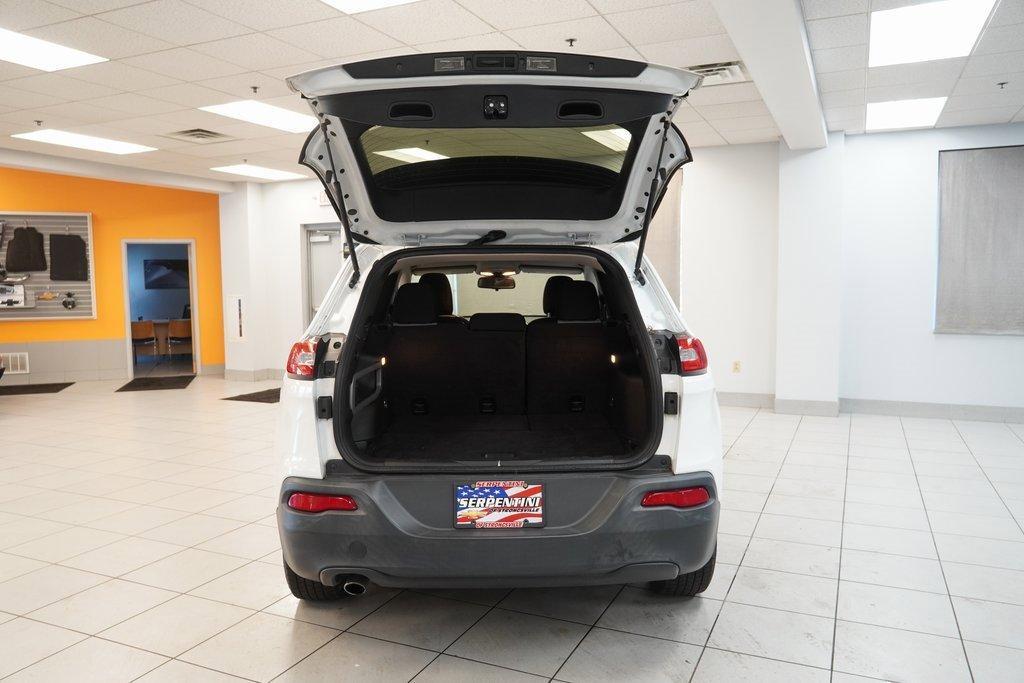 used 2014 Jeep Cherokee car, priced at $6,995