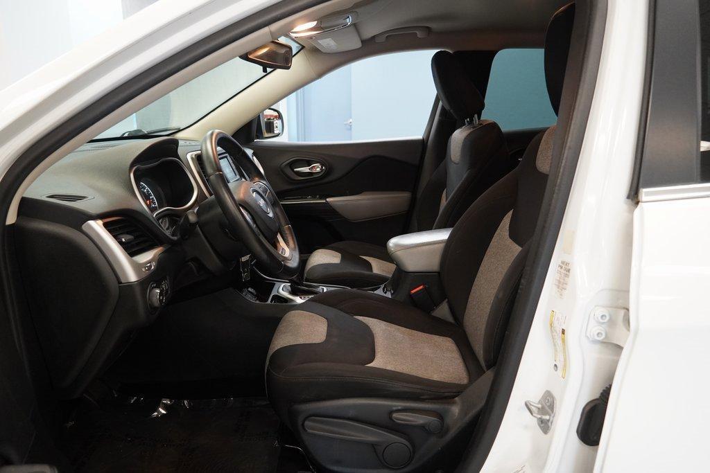 used 2014 Jeep Cherokee car, priced at $6,995