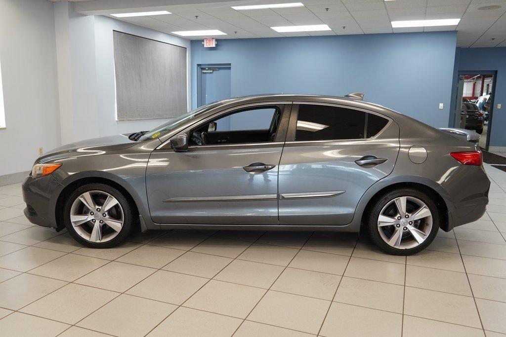 used 2013 Acura ILX car, priced at $15,500