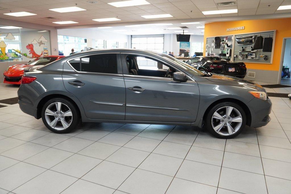 used 2013 Acura ILX car, priced at $15,500