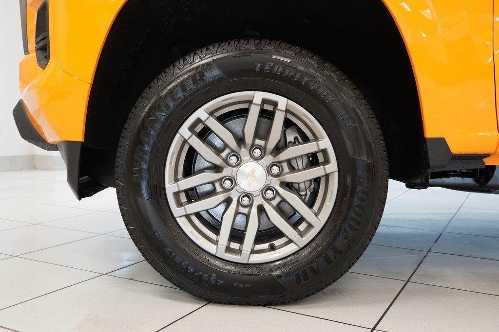 new 2025 Chevrolet Colorado car, priced at $35,995