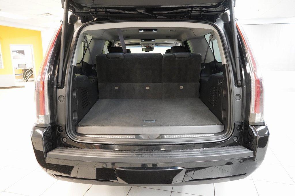 used 2015 Cadillac Escalade ESV car, priced at $25,600
