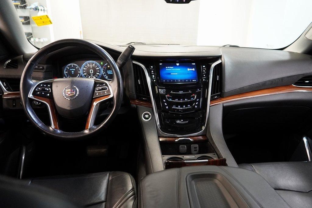 used 2015 Cadillac Escalade ESV car, priced at $25,600