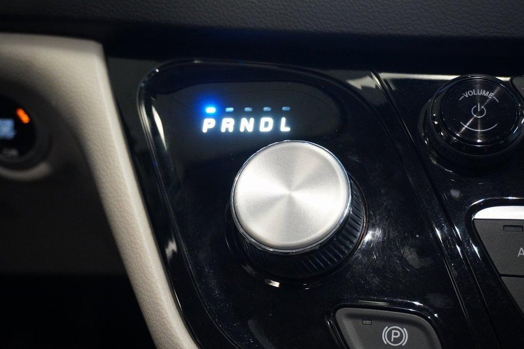 used 2021 Chrysler Pacifica car, priced at $22,353