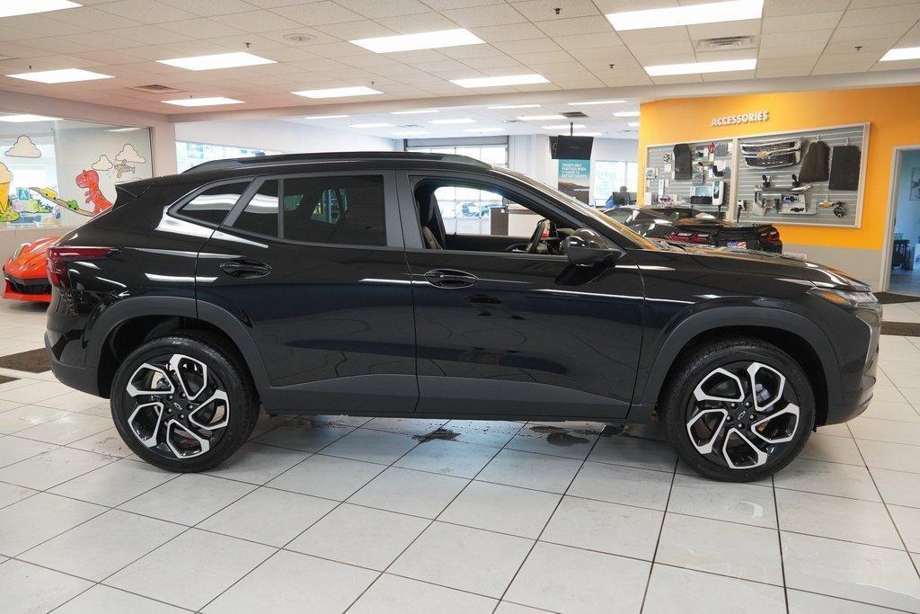 new 2025 Chevrolet Trax car, priced at $23,299