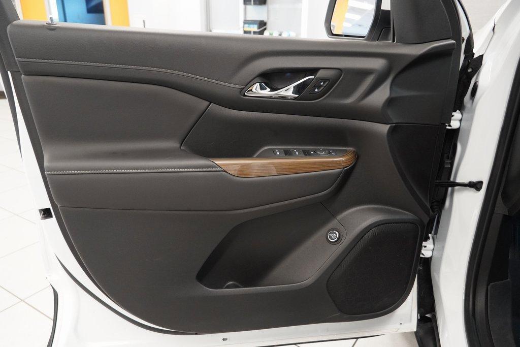 used 2023 GMC Acadia car, priced at $28,668