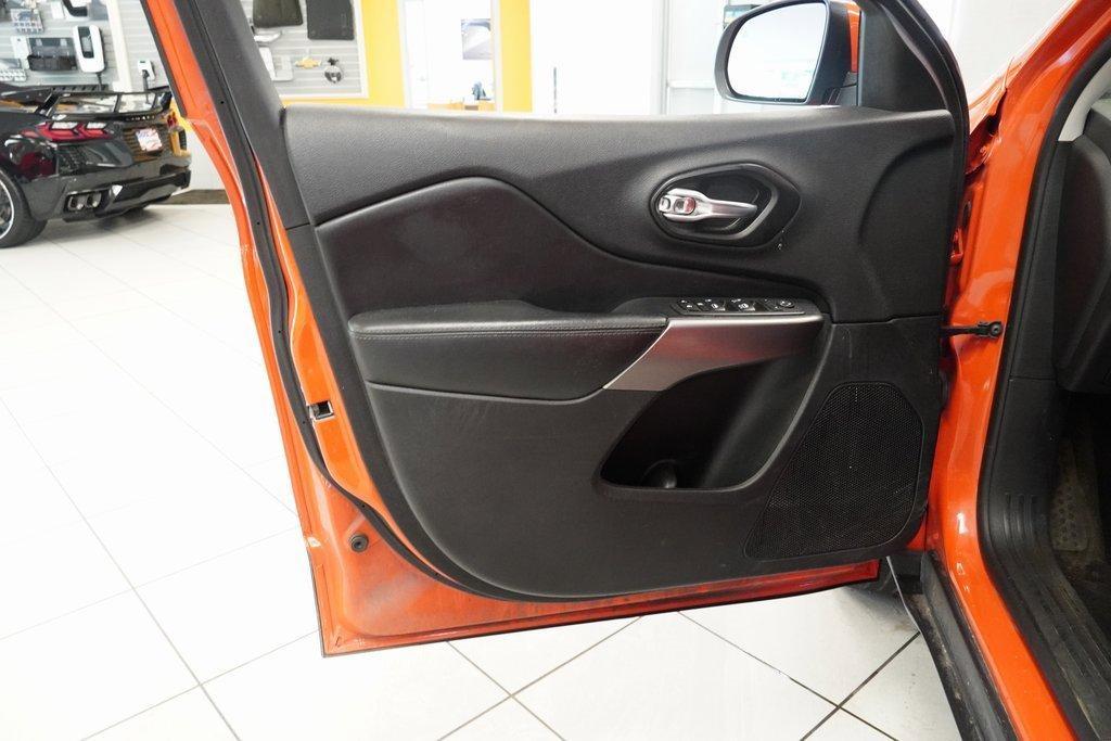 used 2021 Jeep Cherokee car, priced at $19,645