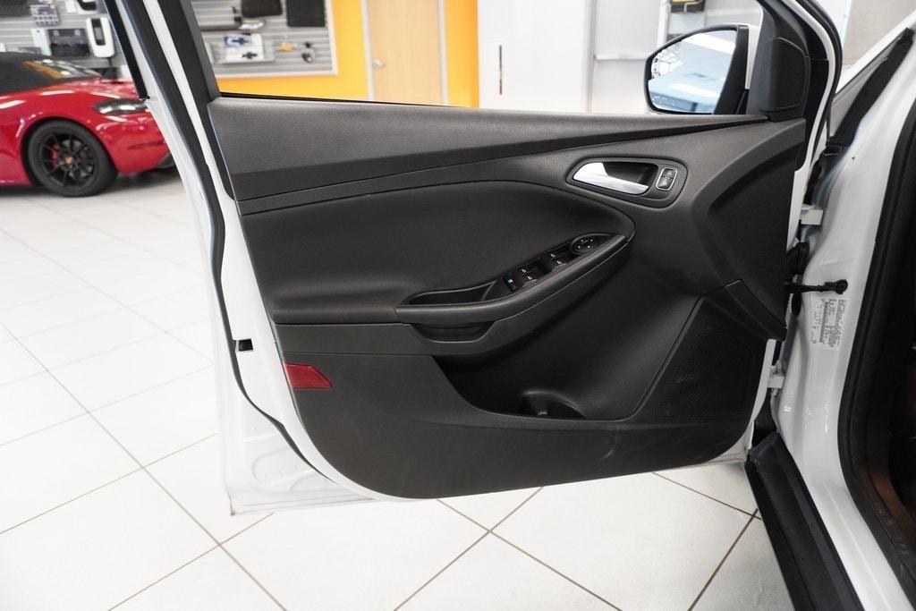 used 2016 Ford Focus car, priced at $8,290
