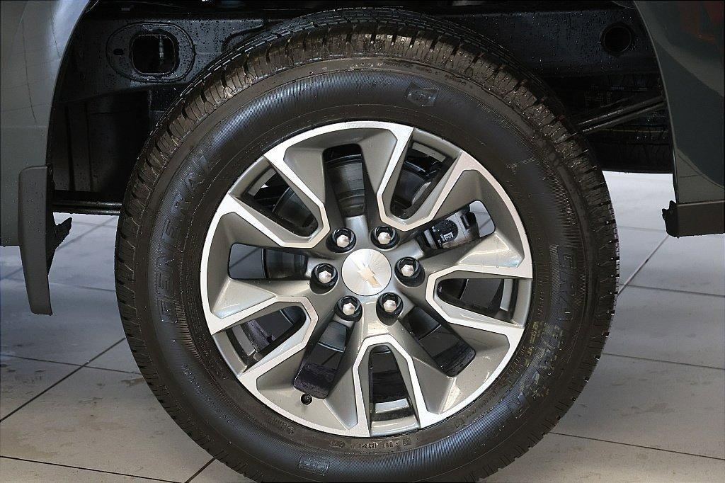 new 2025 Chevrolet Silverado 1500 car, priced at $40,245