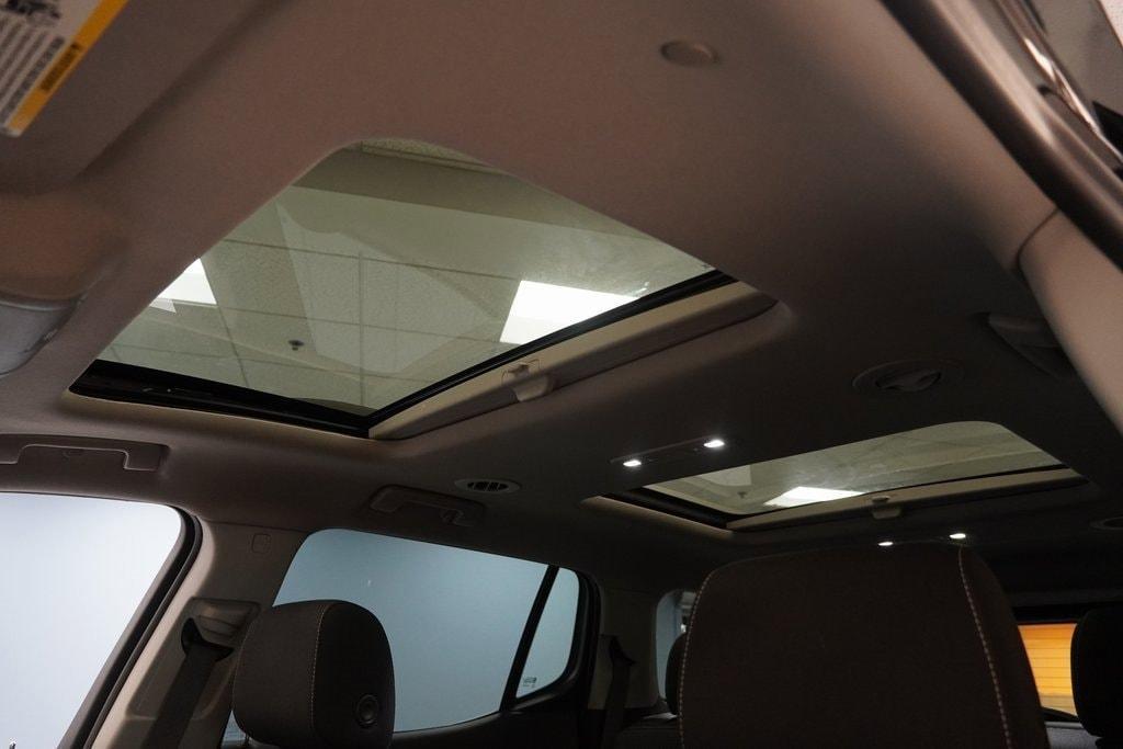 used 2023 GMC Acadia car, priced at $26,888