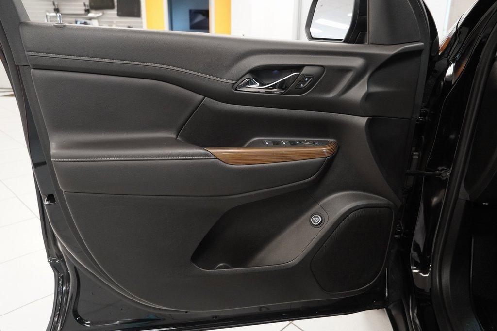 used 2023 GMC Acadia car, priced at $26,888