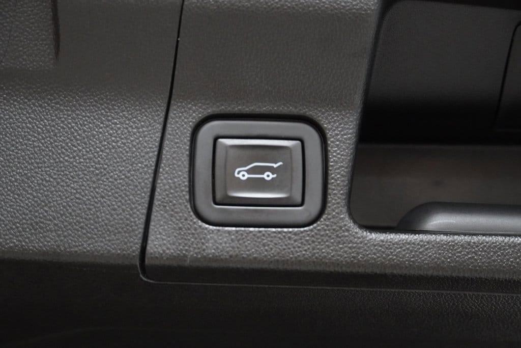 used 2023 GMC Acadia car, priced at $26,888