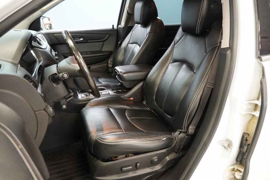 used 2017 Chevrolet Traverse car, priced at $12,995